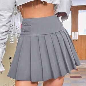Stylish Gray Pleated Skirt